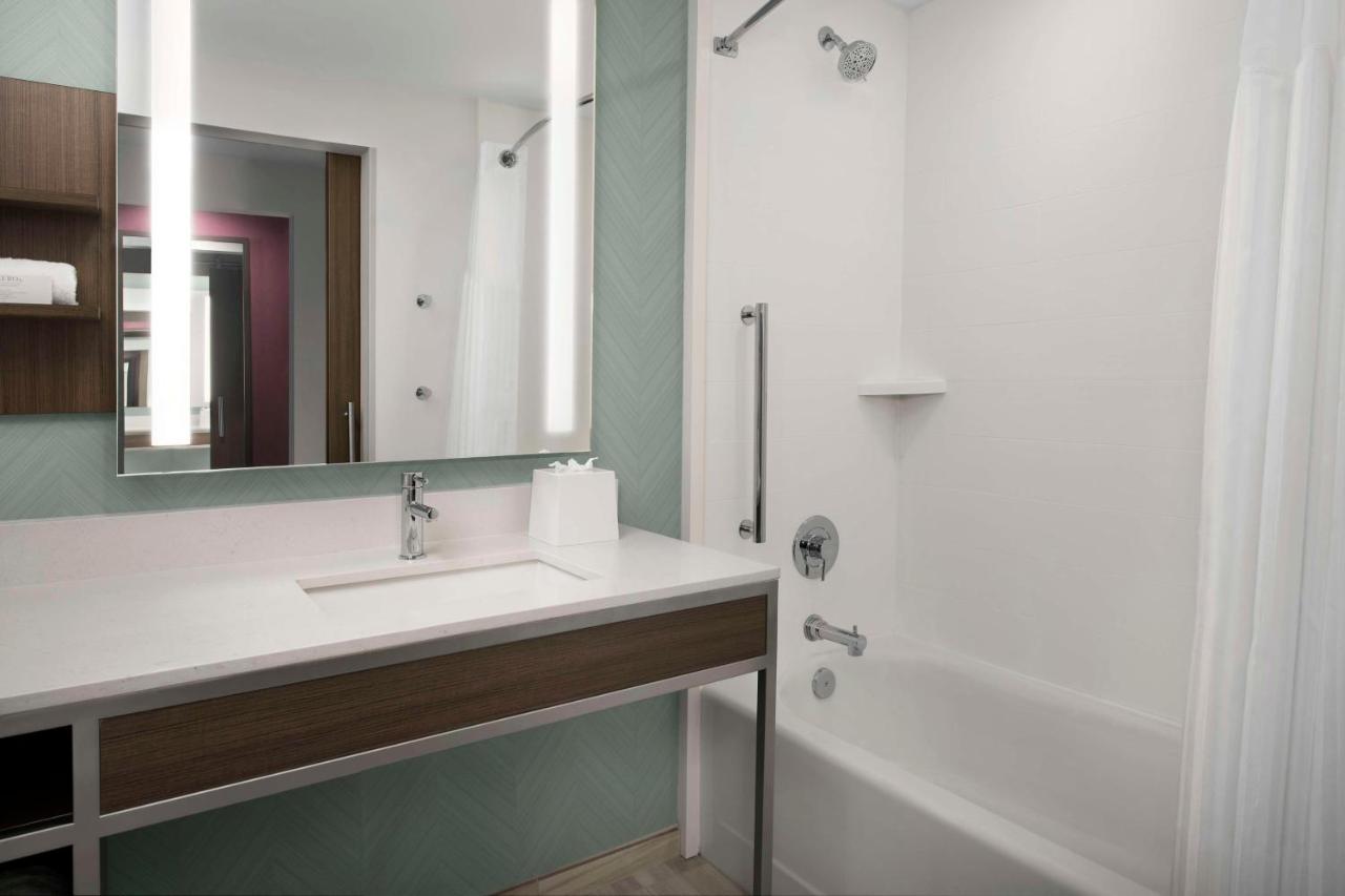 Hilton Garden Inn Pensacola Downtown Kültér fotó